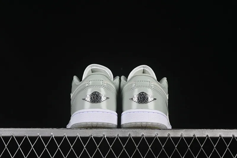 All categories Air Jordan Jordan series basketball shoes Air Jordan 1 Low G version pure original Air Jordan 1 Low AJ1 Joe 1 amber green low-top cultural casual sneakers HF4078-100
